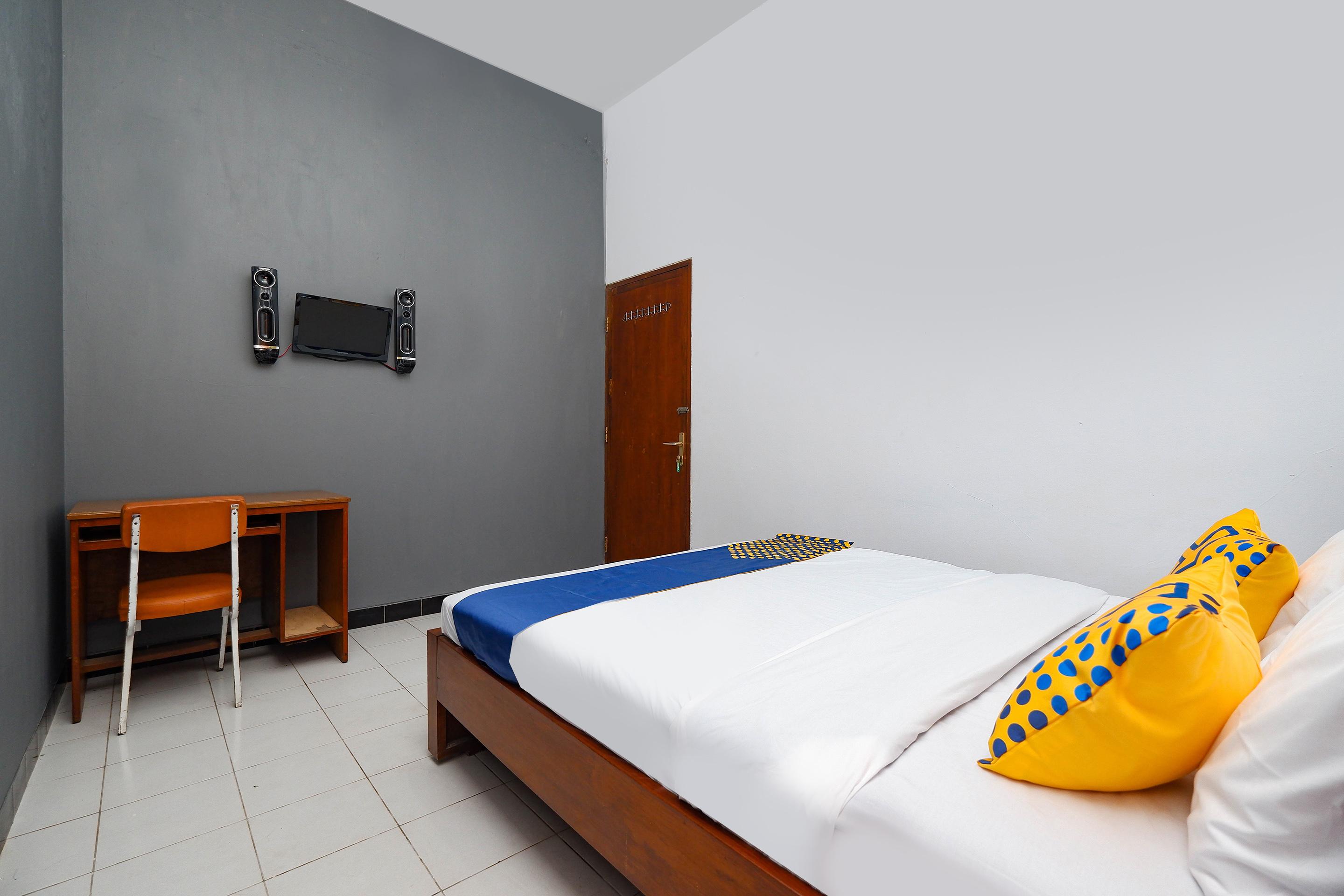 Oyo 2240 Simpang Tujuh Residence Kudus Екстер'єр фото