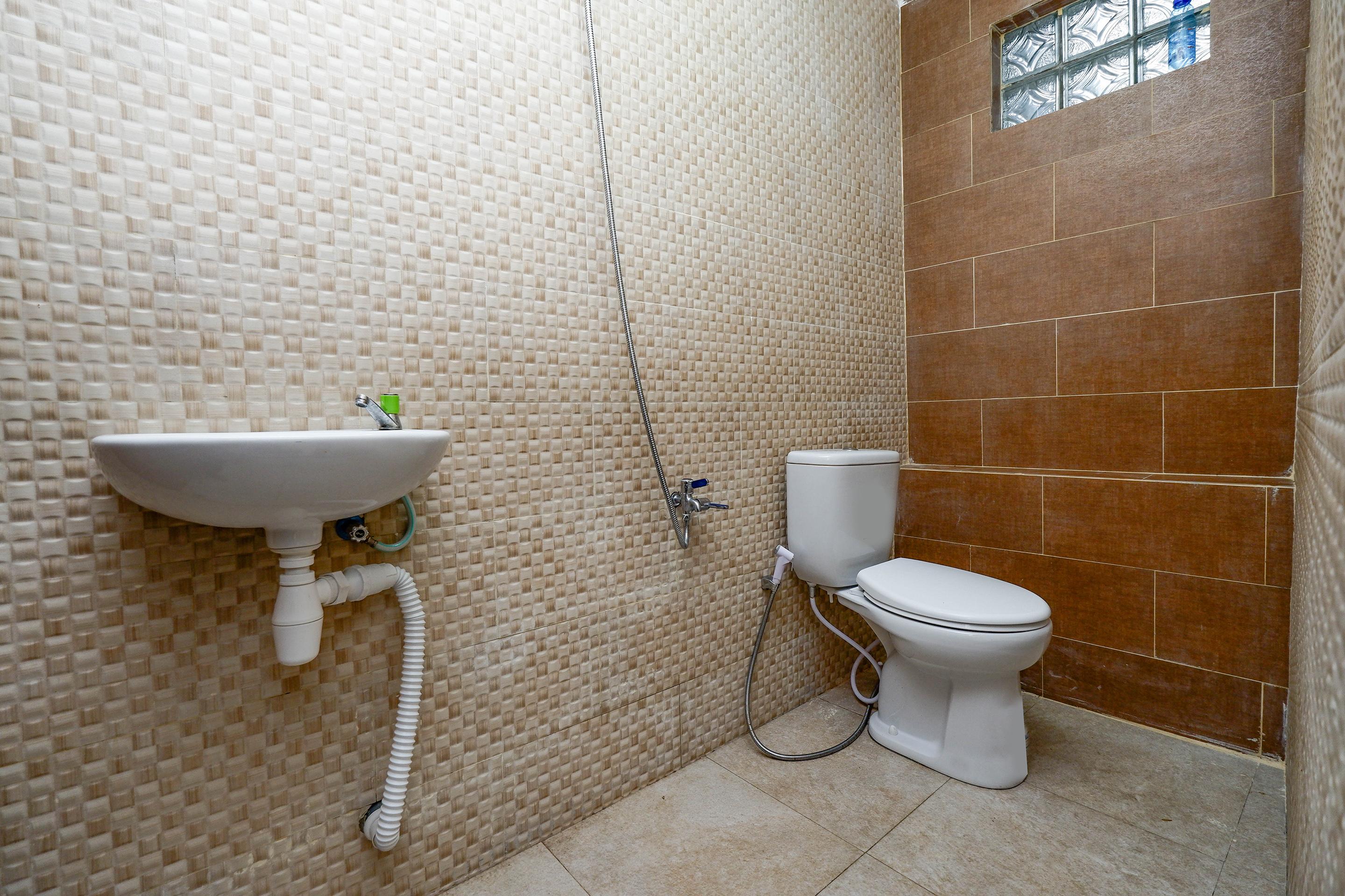 Oyo 2240 Simpang Tujuh Residence Kudus Екстер'єр фото