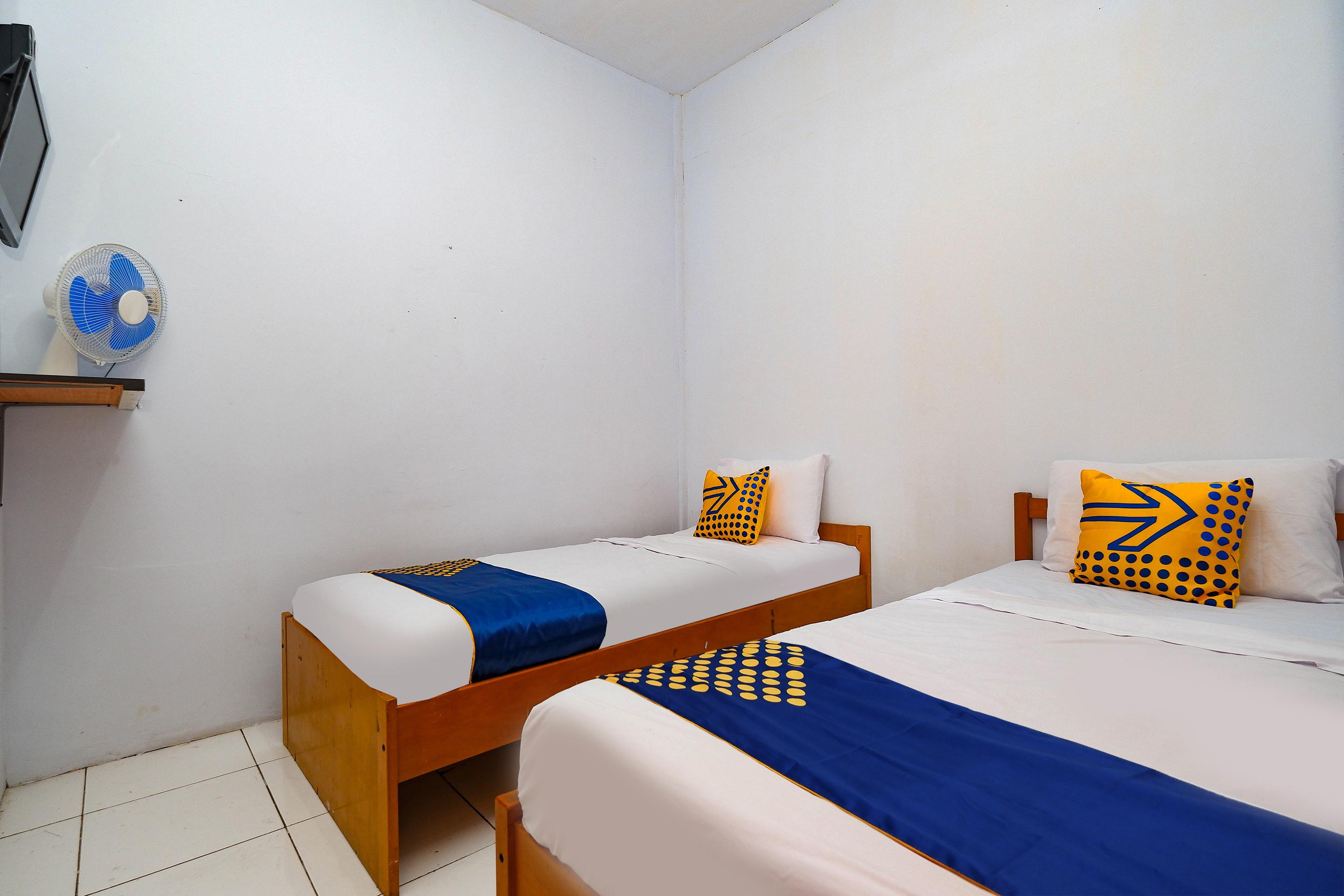 Oyo 2240 Simpang Tujuh Residence Kudus Екстер'єр фото