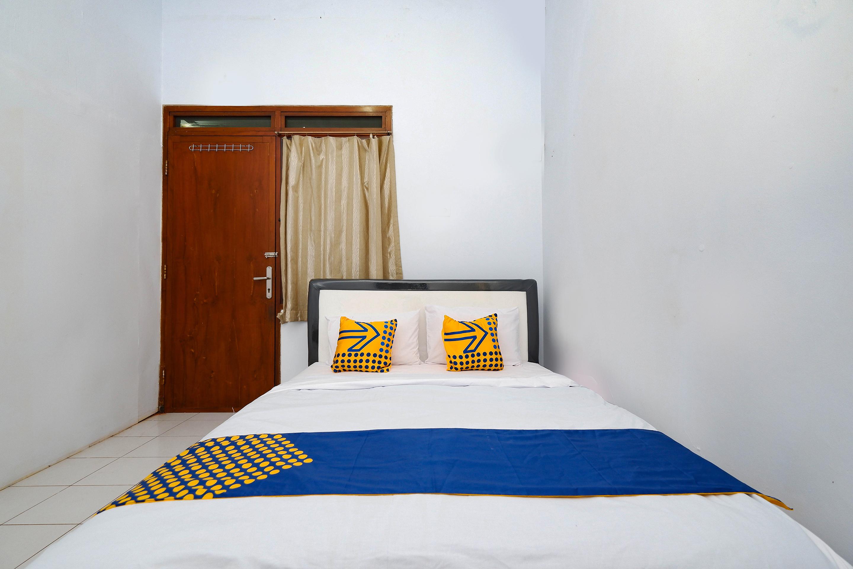 Oyo 2240 Simpang Tujuh Residence Kudus Екстер'єр фото